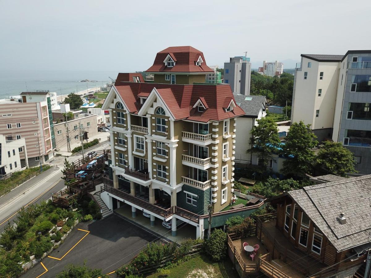 Pension Badawa คังนึง ภายนอก รูปภาพ